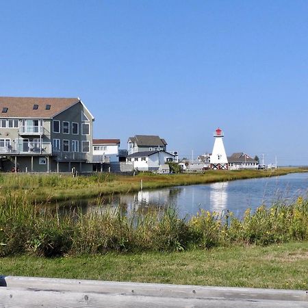 Waterfront Cottage "The Dream" With Private Hot Tub Shediac Exteriér fotografie