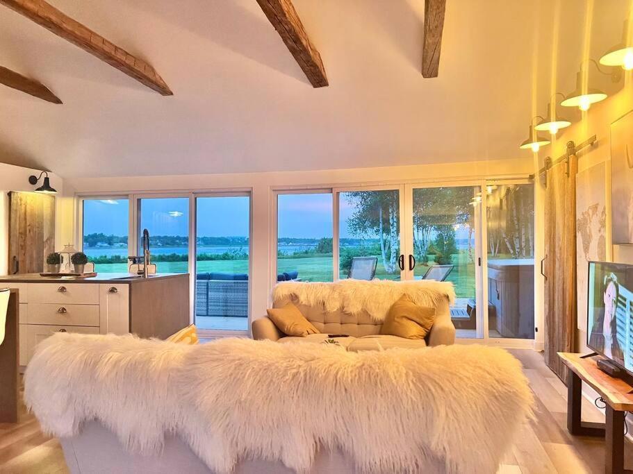 Waterfront Cottage "The Dream" With Private Hot Tub Shediac Exteriér fotografie