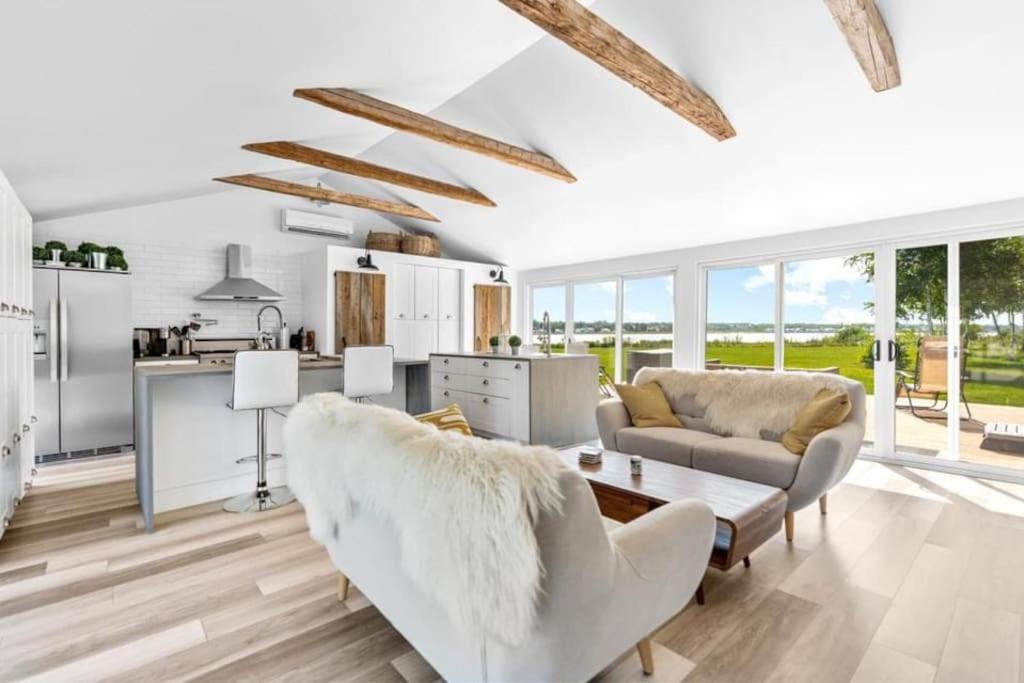 Waterfront Cottage "The Dream" With Private Hot Tub Shediac Exteriér fotografie
