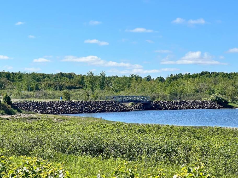 Waterfront Cottage "The Dream" With Private Hot Tub Shediac Exteriér fotografie