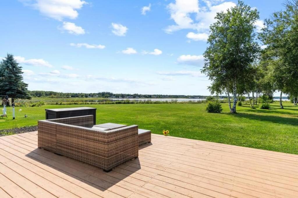 Waterfront Cottage "The Dream" With Private Hot Tub Shediac Exteriér fotografie